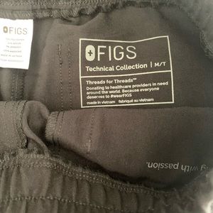 Figs technical edition black scrub pant